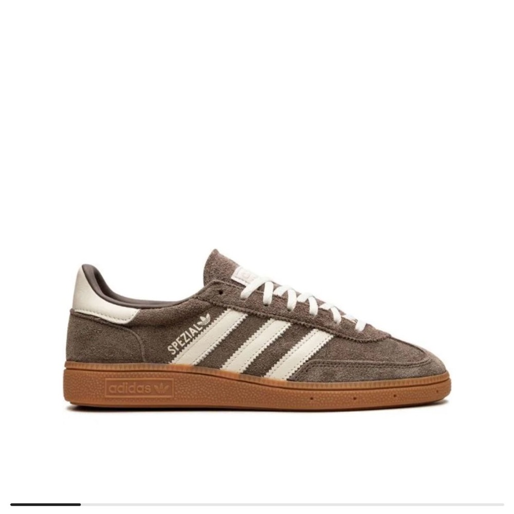 Brand new, in box - Adidas Handball Spezial (W)